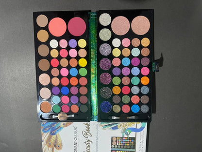 Queen Beauty Book  – 64 Eyeshadows, Blushes, Highlighters & Eyebrow Powders