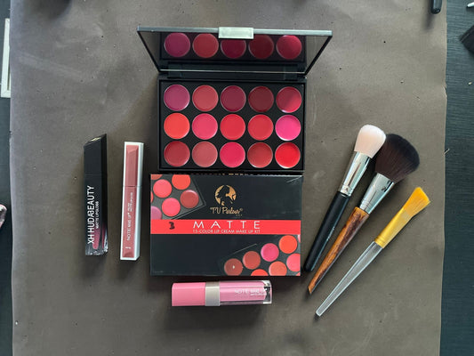 15-Color Lip Kit – Matte Lipsticks & Precision Brushes for Every Look
