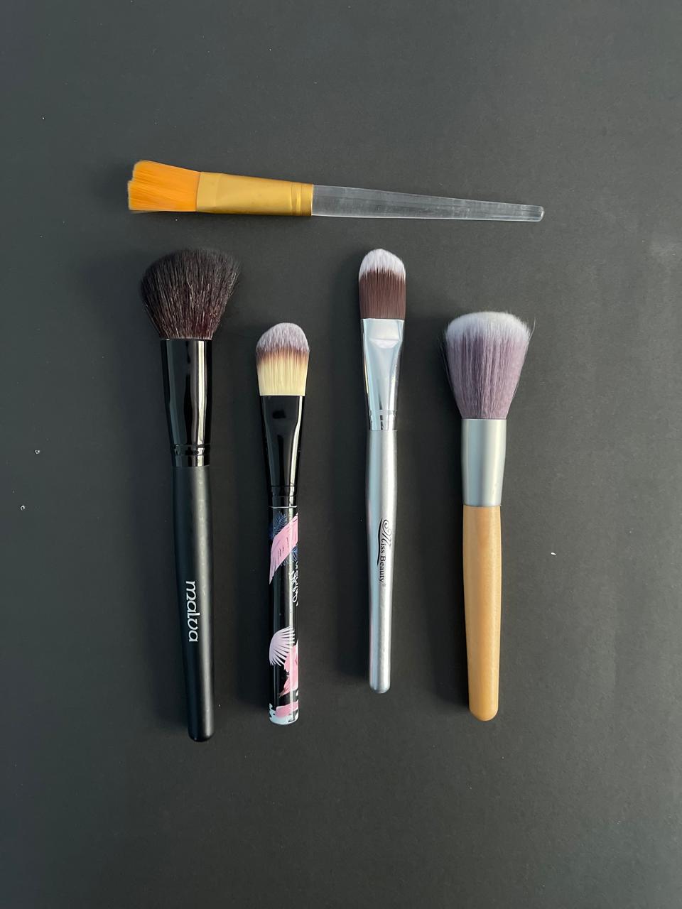 Super Soft Makeup Brushes – Flawless Application & Luxurious Feel