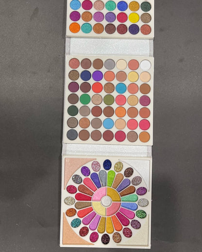 Romantic Makeup Palette – Soft, Sultry, and Effortlessly Beautiful