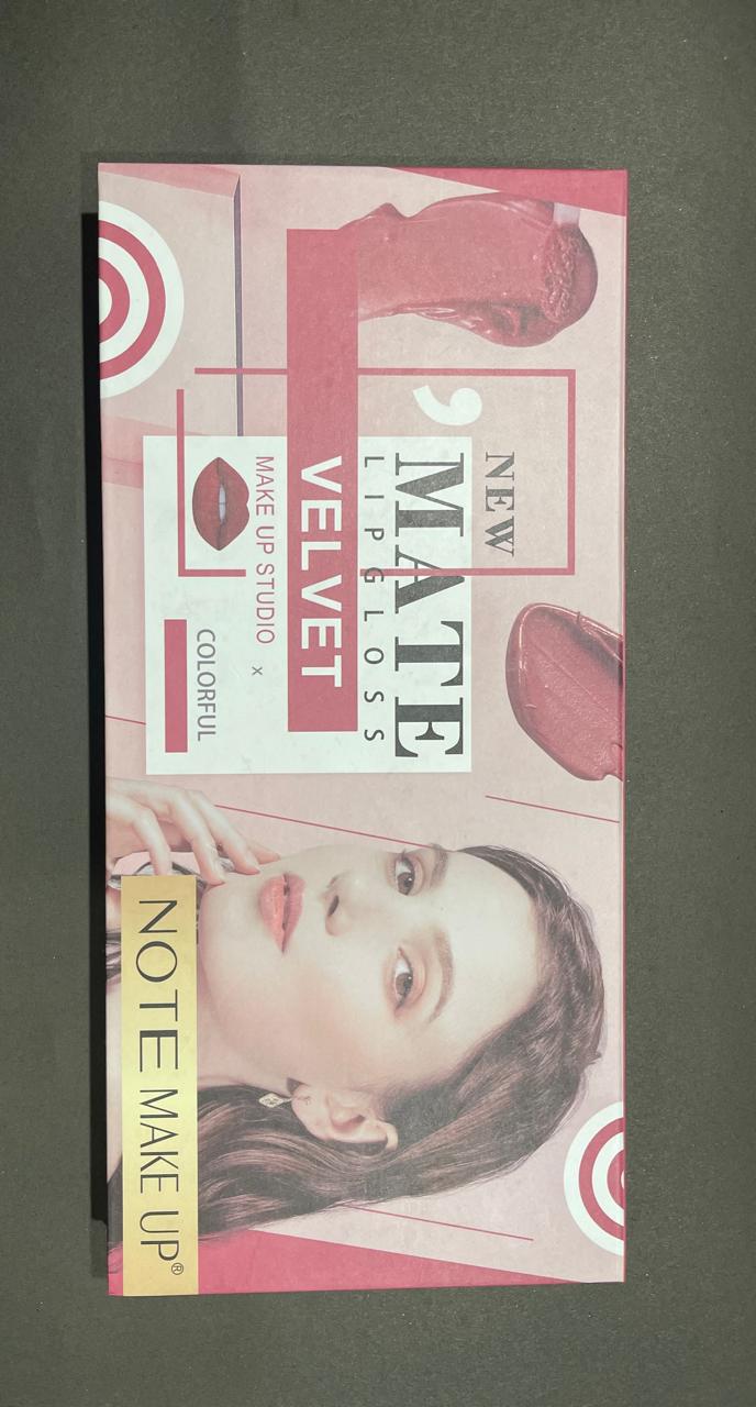 Velvet Matte Lipgloss – Long-Lasting, Smooth Finish