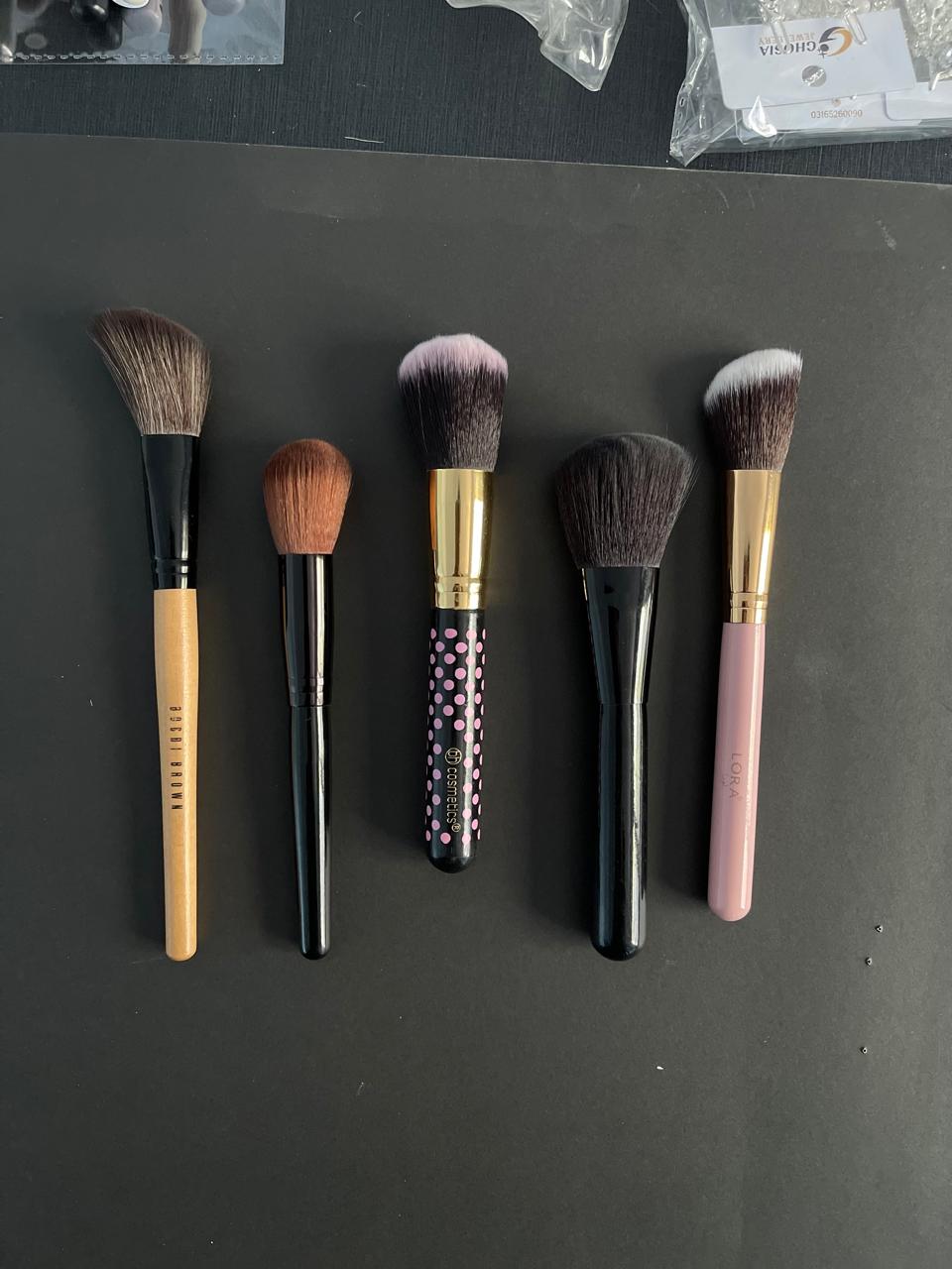 Super Soft Makeup Brushes – Flawless Application & Luxurious Feel
